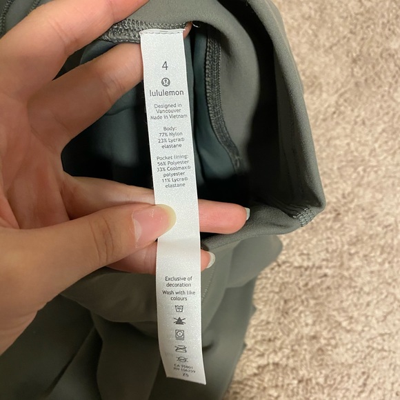 Lululemon Grey Sage Wunder Train 25” - Picture 2 of 3